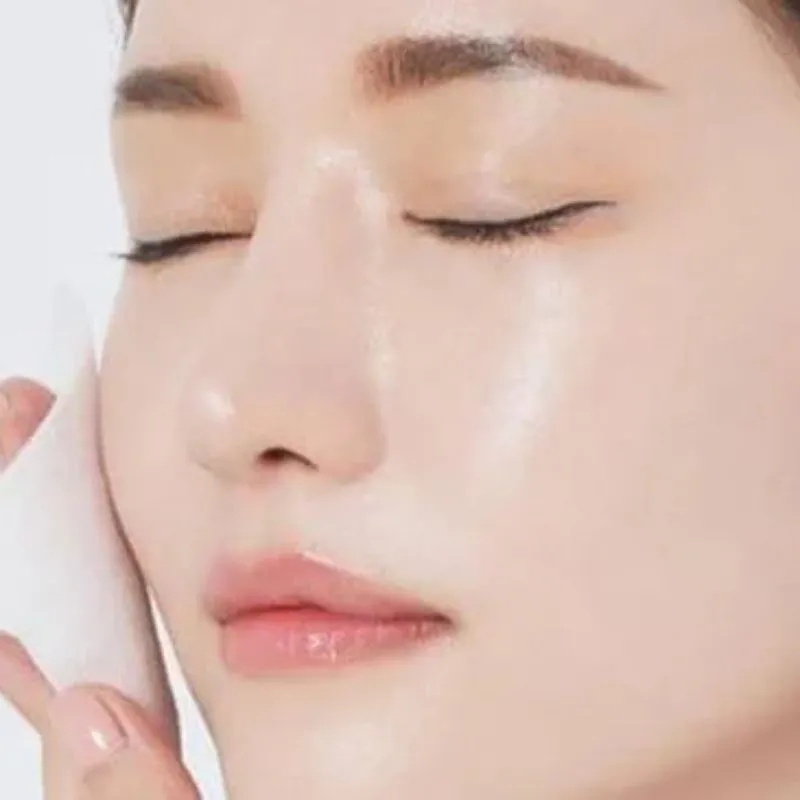 Thực hiện các bước dưỡng da ban đêm cho da dầu