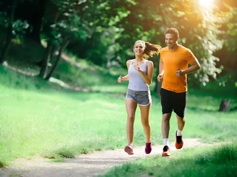 Chạy bước nhỏ lăng chân sau 