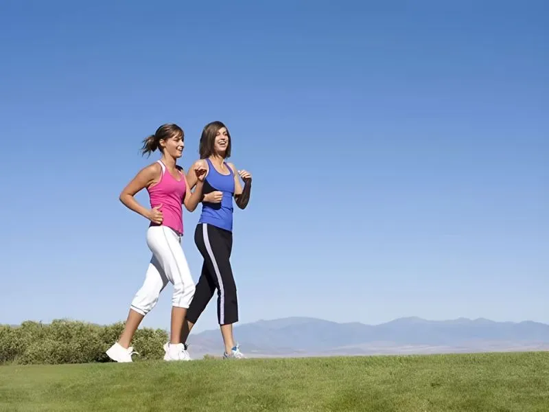 Chạy bước nhỏ lùi 