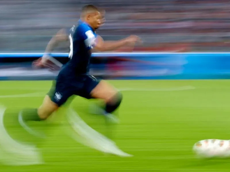 Chạy theo bóng một cách vô ích 