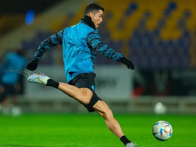 Sử dụng sai giày hoặc trang phục quá bí bách