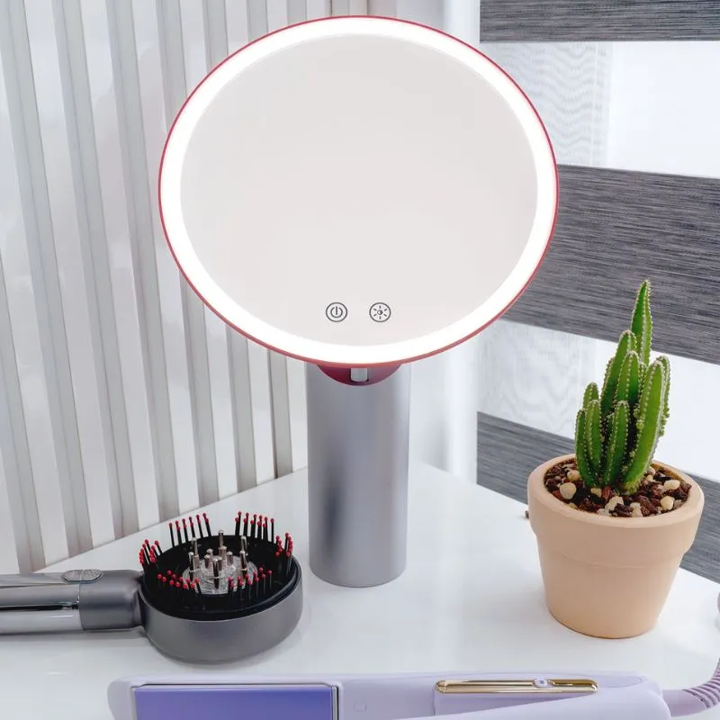 KATA Miro O2 là mẫu gương LED trang điểm cao cấp
