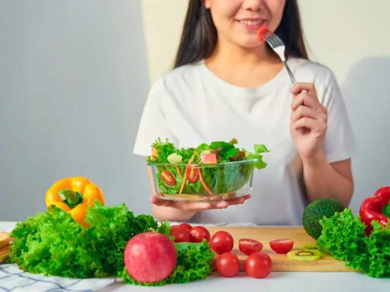 Ăn nhiều rau xanh và chất xơ