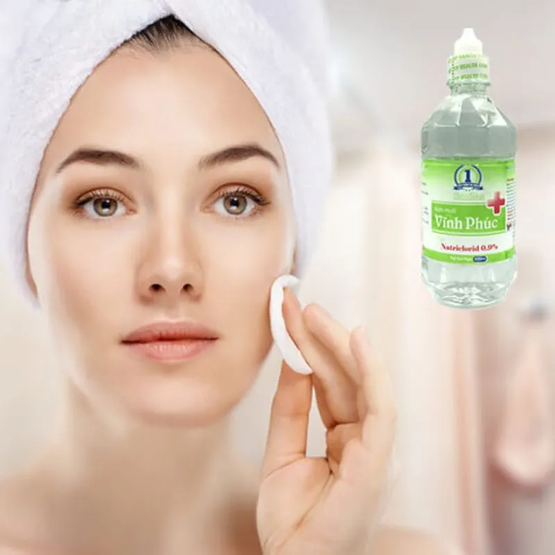 Cách làm sạch da mặt bằng nước muối