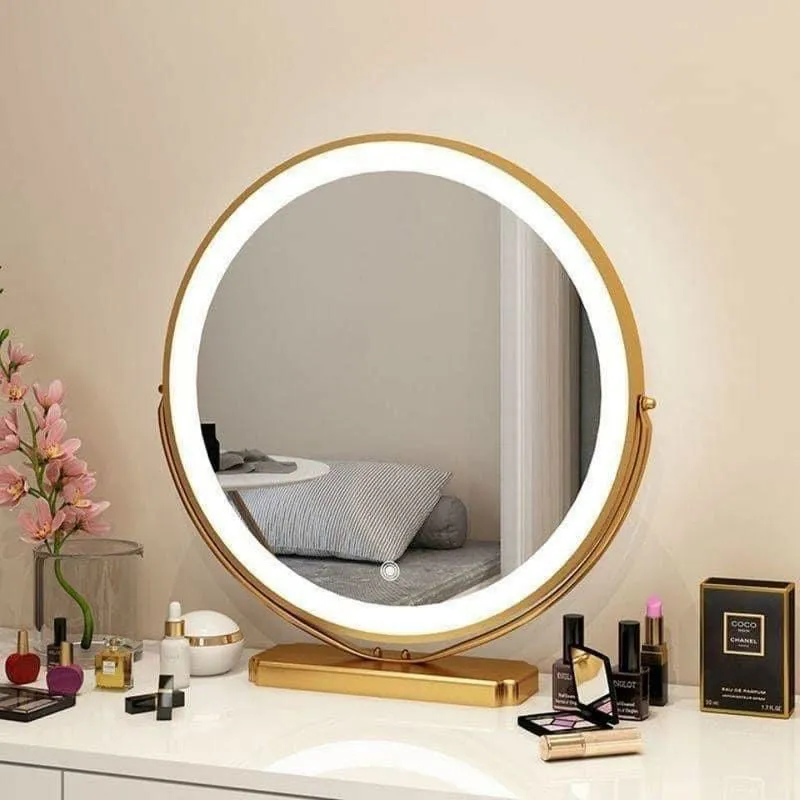 Vì sao cần lau gương LED đúng cách?