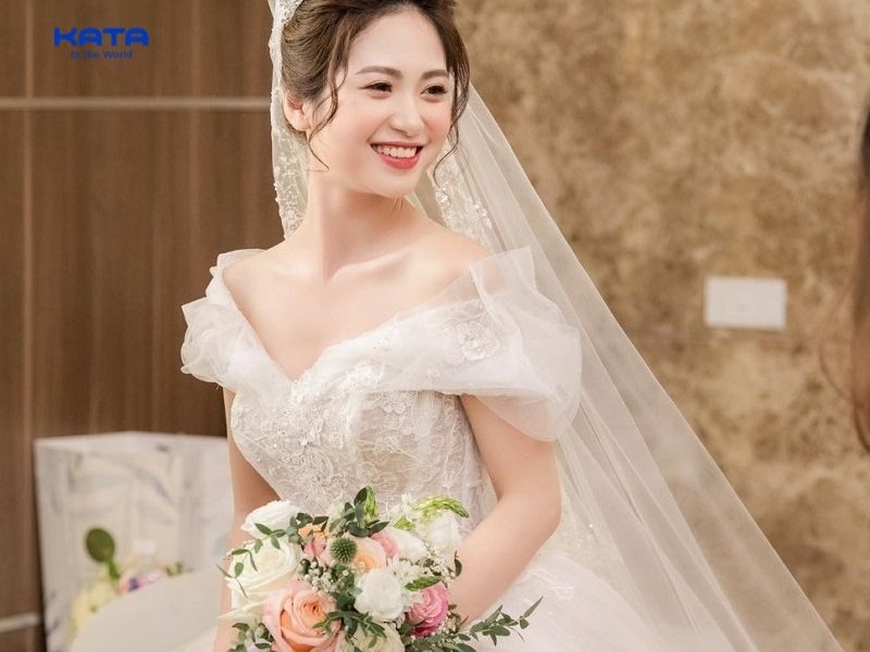 Chọn cách trang điểm cô dâu theo từng dáng mặt sẽ giúp tôn lên ưu điểm, che đi khuyết điểm