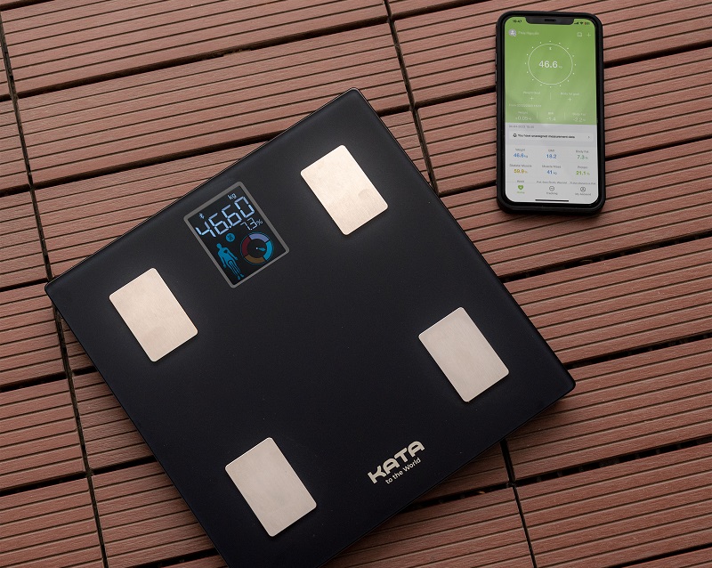 Cân thông minh CS20M  kết nối Bluetooth với ứng dụng điện thoại (như Feelfit)