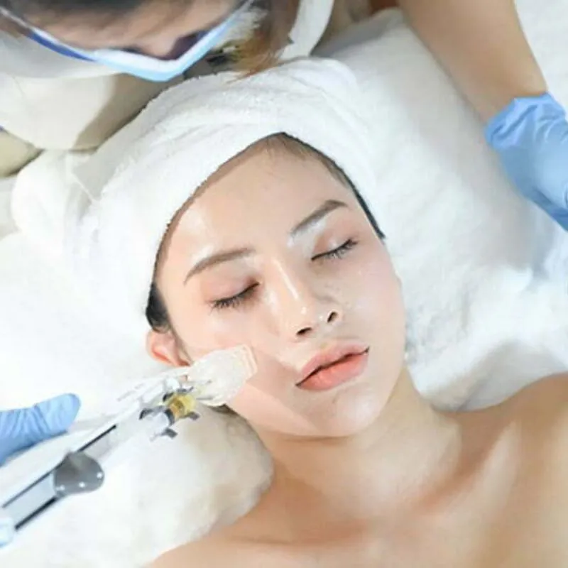 Cấy collagen có thể gây một số tác dụng phụ