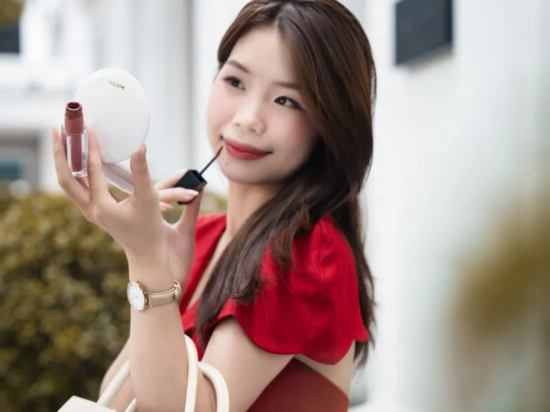 KATA - Thương hiệu gương trang điểm chất lượng cao