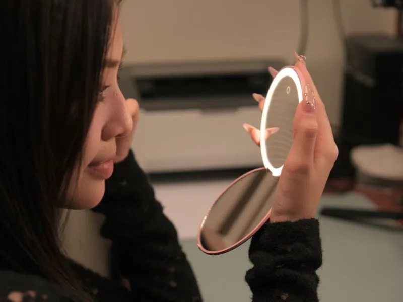 Gương Led Trang Điểm Cầm Tay KATA Miro O2 Pocket