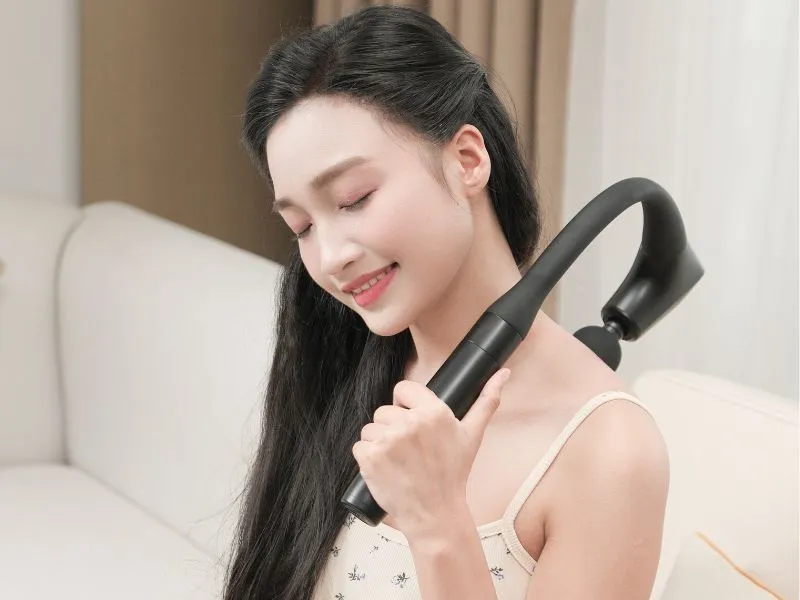 Lợi ích khi mua máy massage cổ tại nơi bán chính hãng