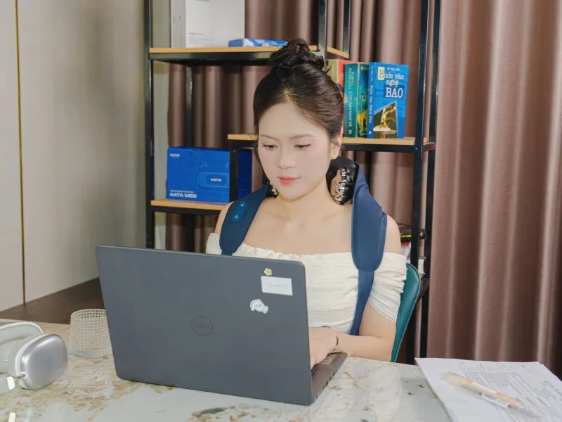 Máy Massage Cổ Vai Gáy KATA MS8