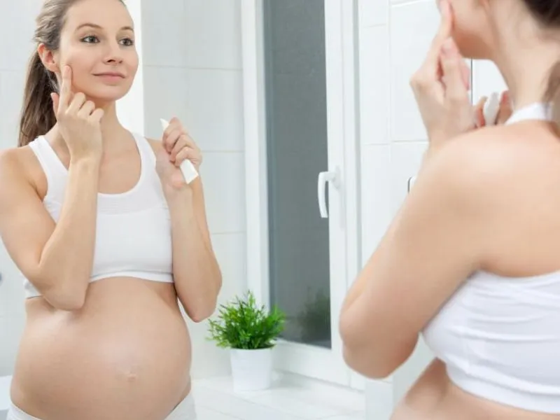 Một số lưu ý khi thực hiện dưỡng ẩm da mặt