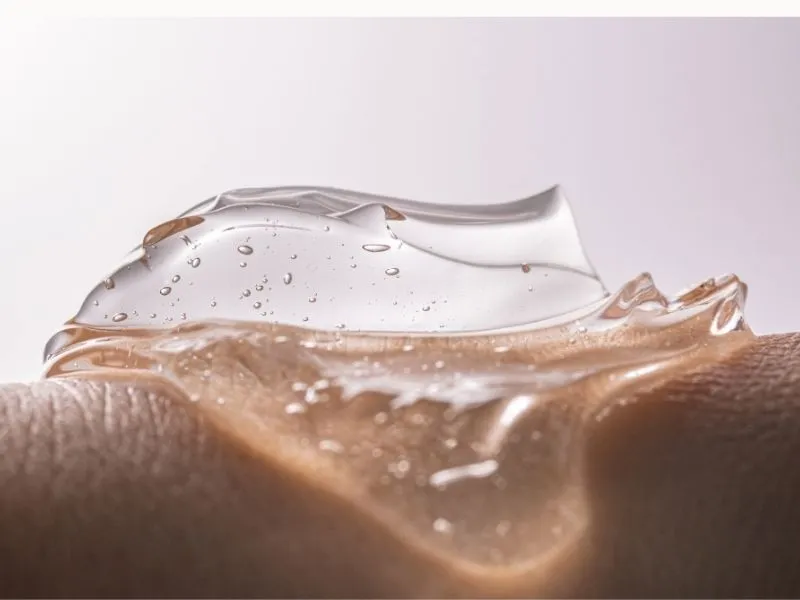  Cách dưỡng ẩm bằng mỹ phẩm