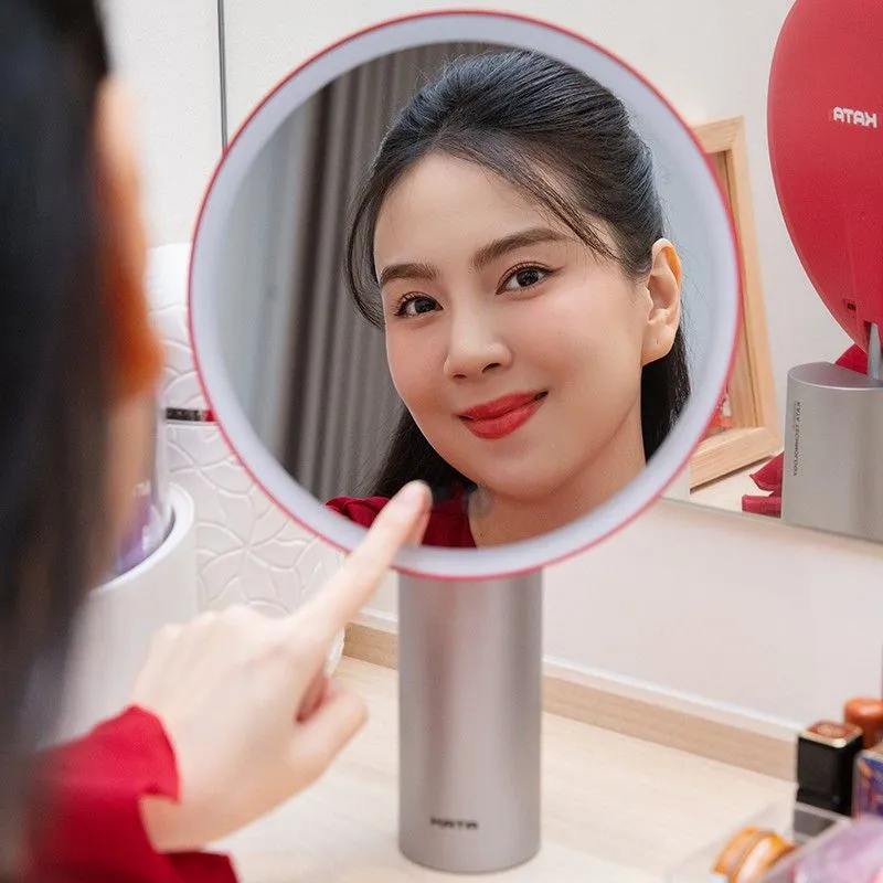 Giúp thấy rõ từng chi tiết nhỏ trên gương mặt