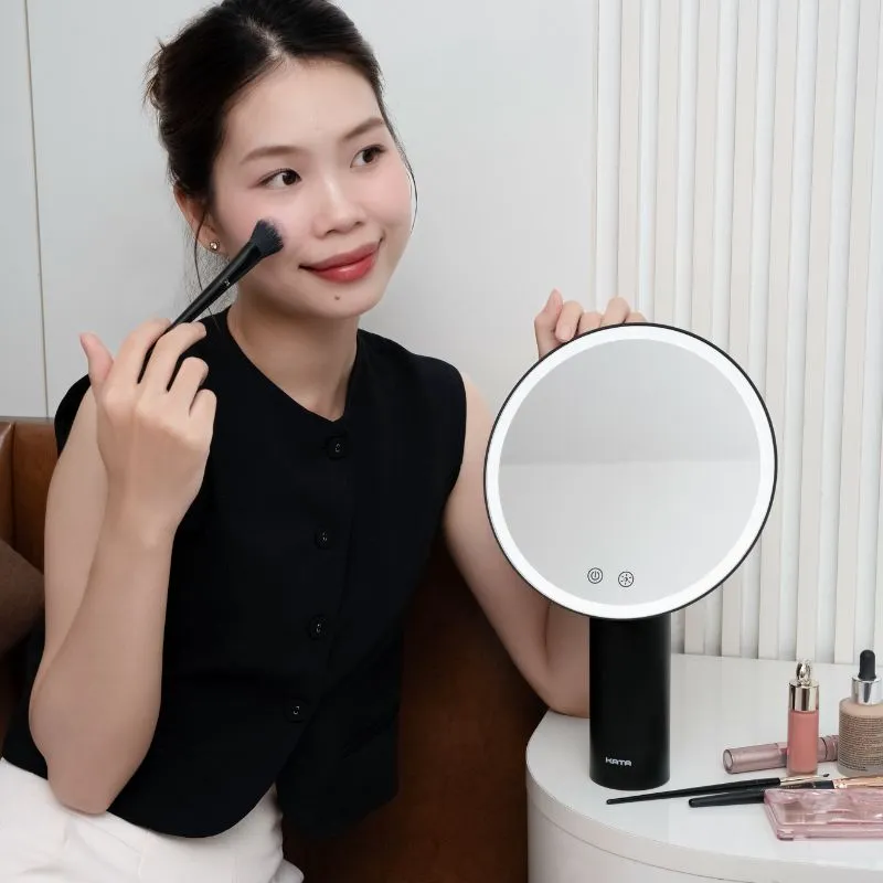 Người mới trang điểm nên chọn gương makeup đèn LED nào?