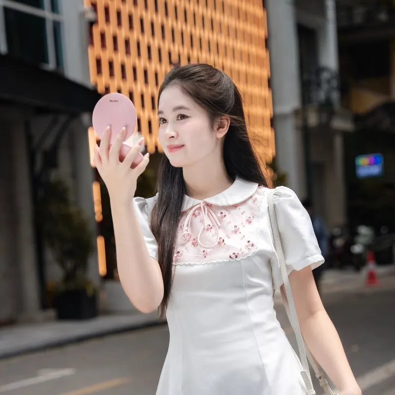 Sử dụng lâu dài với pin sạc hiện đại, tiện lợi