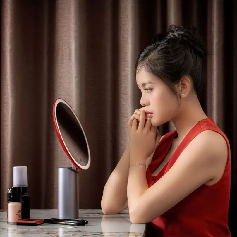 Kiểu dáng và kích thước phù hợp không gian trang điểm của bạn gái