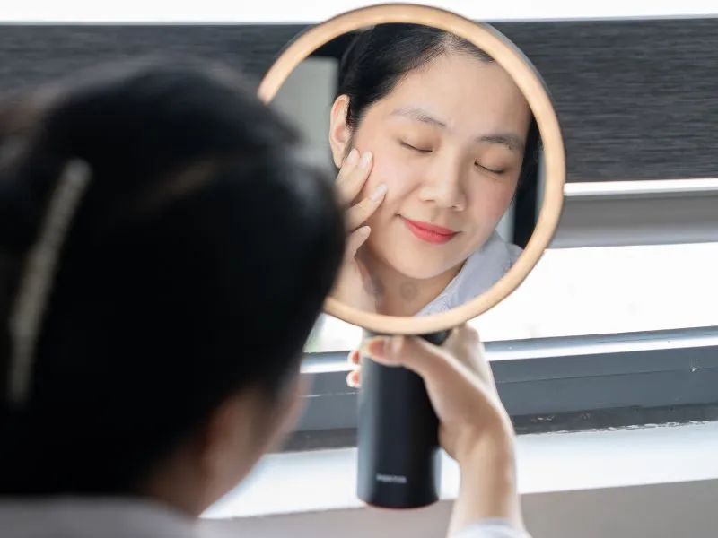 Cách sử dụng gương led trang điểm KATA Miro O2