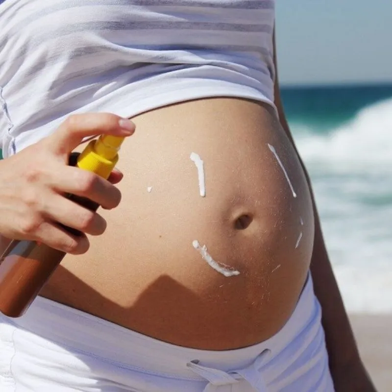 Kem chống nắng cho bà bầu da dầu