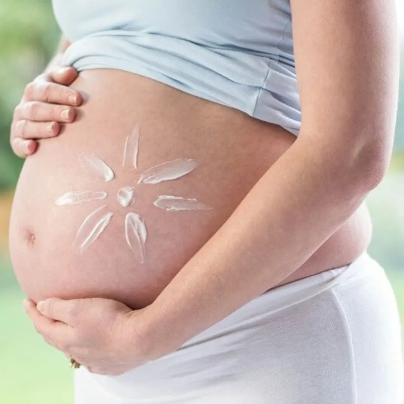 Kem chống nắng cho bà bầu da hỗn hợp