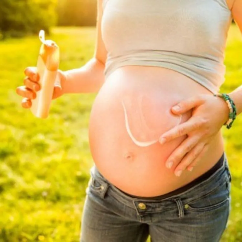 Review kem chống nắng cho bà bầu - Bầu dùng kem chống nắng được không?