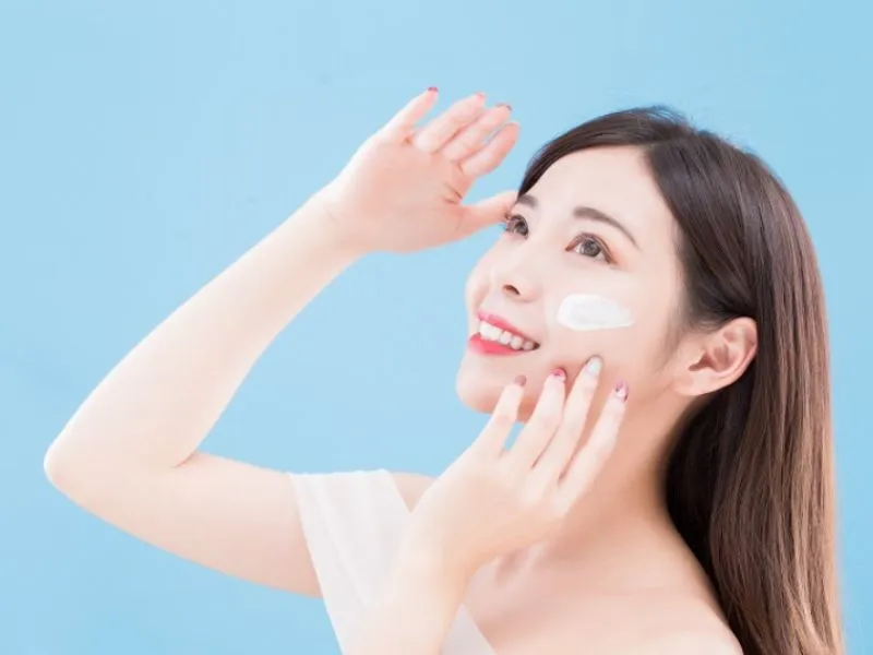 Lưu ý khi dùng kem chống nắng hóa học