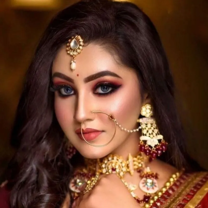 Vài nét về makeup cô dâu Ấn Độ