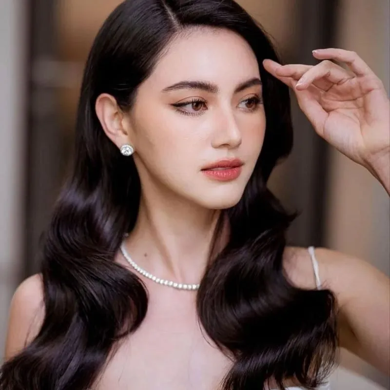 Makeup cô dâu tone Thái cam san hô