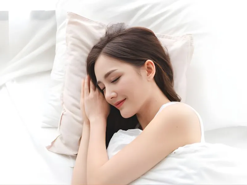 Massage mắt giúp ngủ ngon