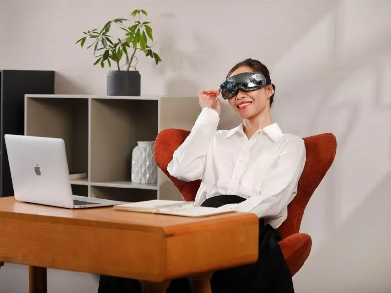 Máy massage mắt là giải pháp cải thiện sức khỏe cho đôi mắt