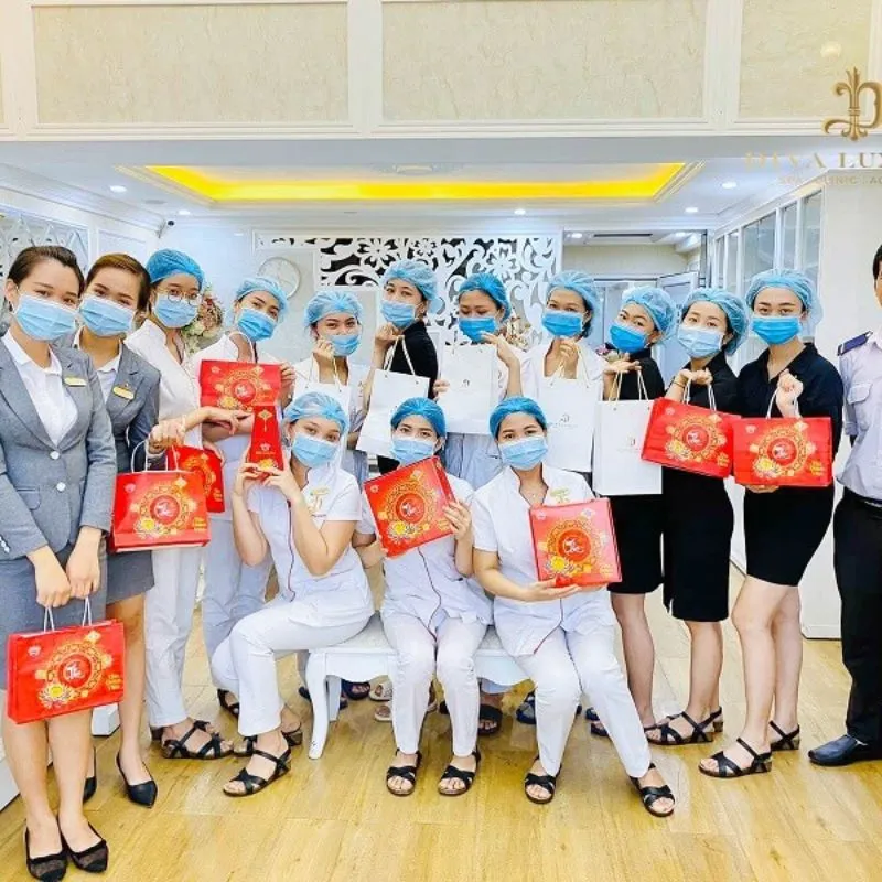 TOP quà tặng dành cho nhân viên thẩm mỹ được ưa chuộng nhất 