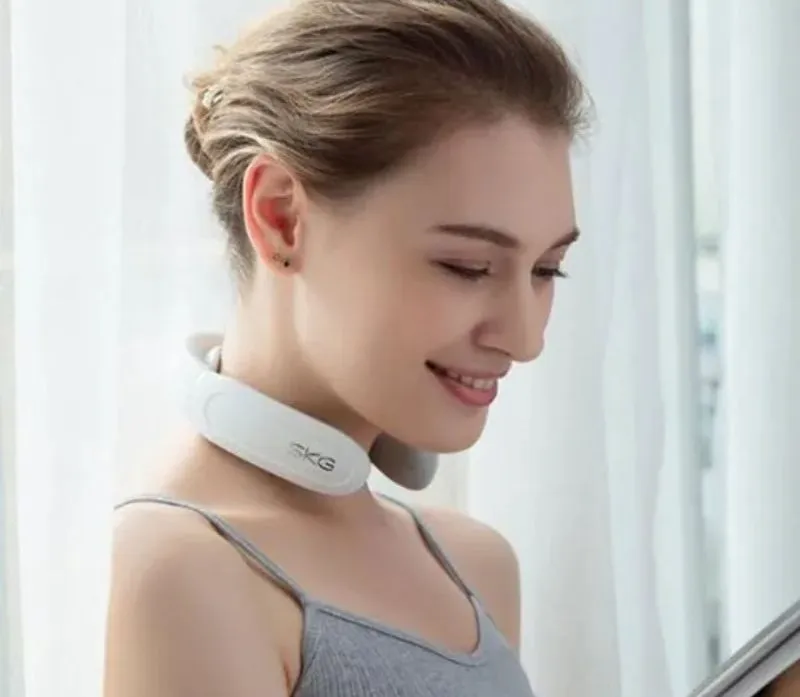 Máy massage cổ SKG 4356E