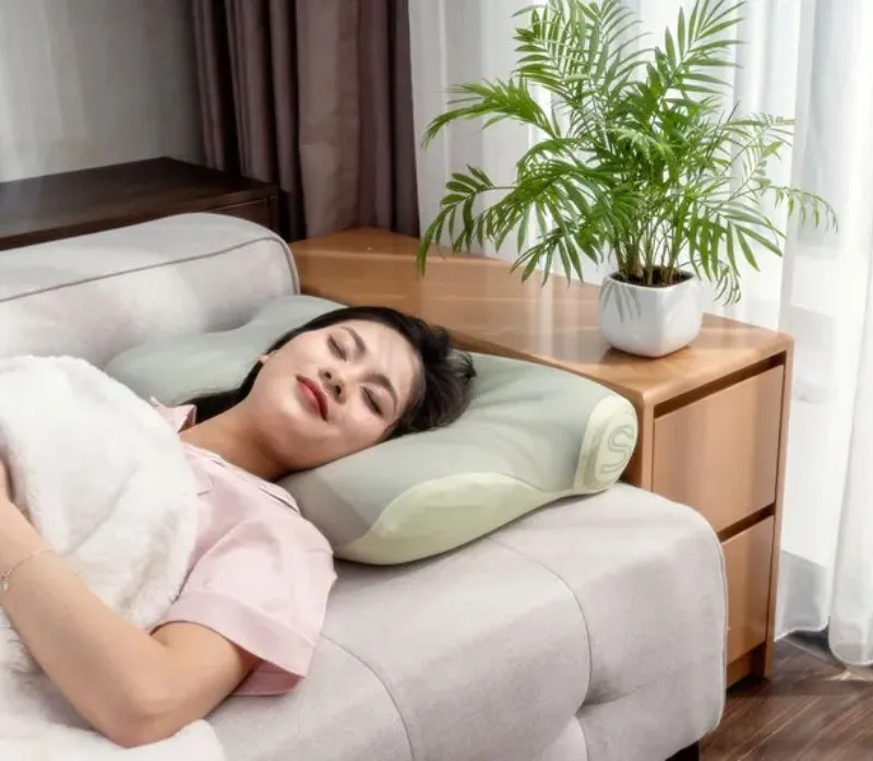 Gối massage cổ SKG P5