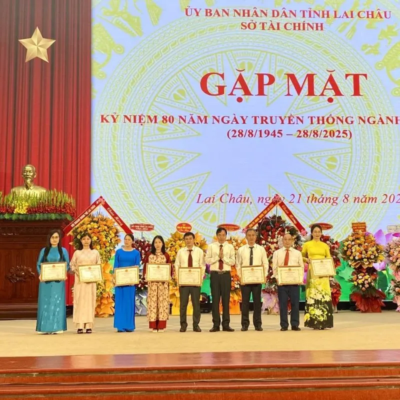 Những ý tưởng quà tặng quà tặng ngày truyền thống ngành Tài chính
