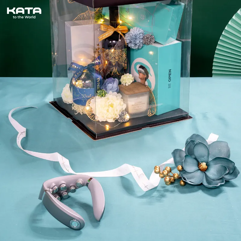 giỏ quà Tết 2024 "Tuế Bình An Nhật" đến từ thương hiệu KATA bao gồm những sản phẩm chăm sóc sức khỏe đặc biệt