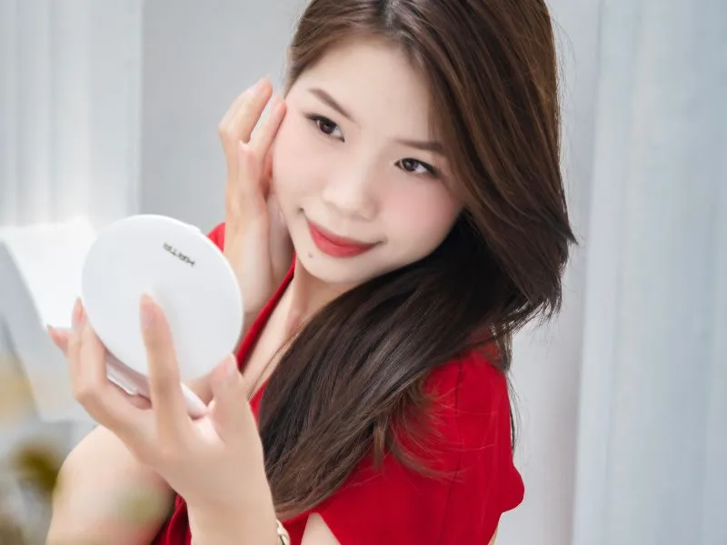 Nên chọn gương trang điểm KATA hay Xiaomi?