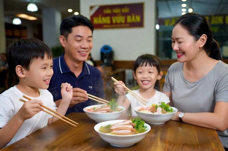 Không nên ăn bún măng vịt vào buổi tối