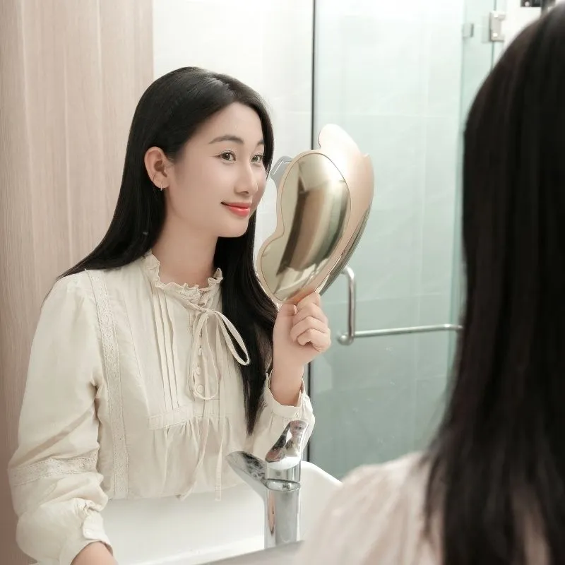 Hỗ trợ và phục hồi vùng da bị tổn thương 