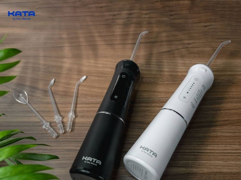 Máy tăm nước hoàn toàn được phép mang lên máy bay