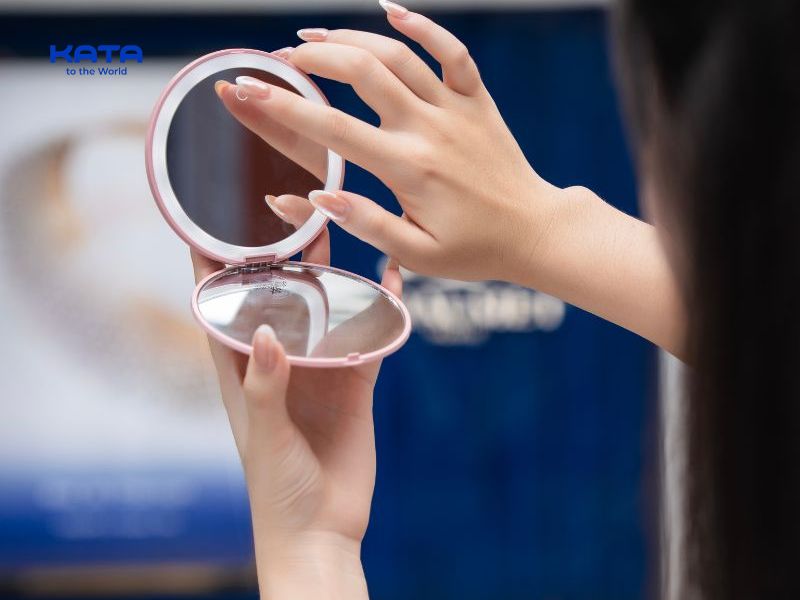 Gương cầm tay nhỏ mini dễ bỏ túi, mang theo tiện lợi