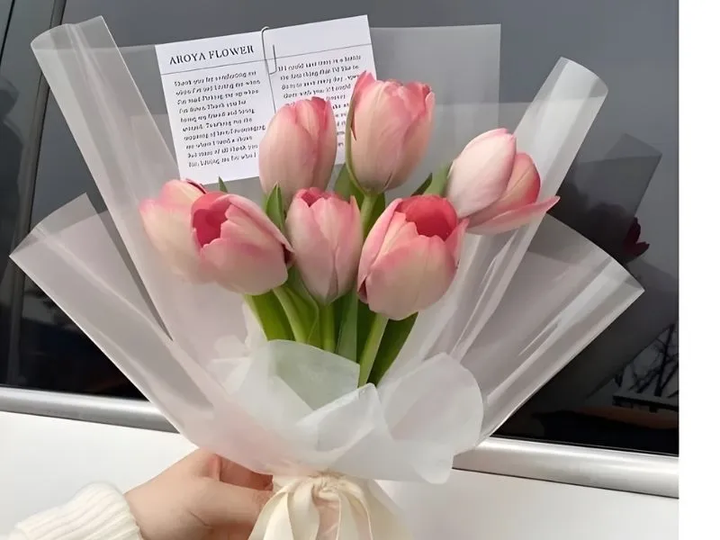 Hoa tươi kèm thiệp viết tay