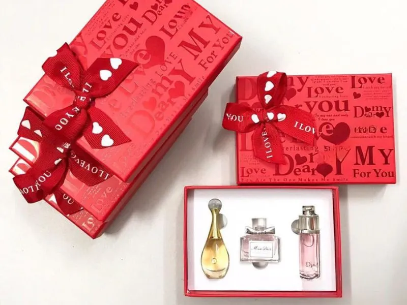 Nước hoa chính hãng