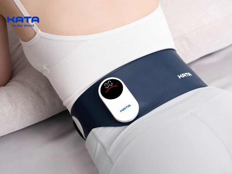 Sử dụng máy massage bụng hỗ trợ giảm đau cơ bụng