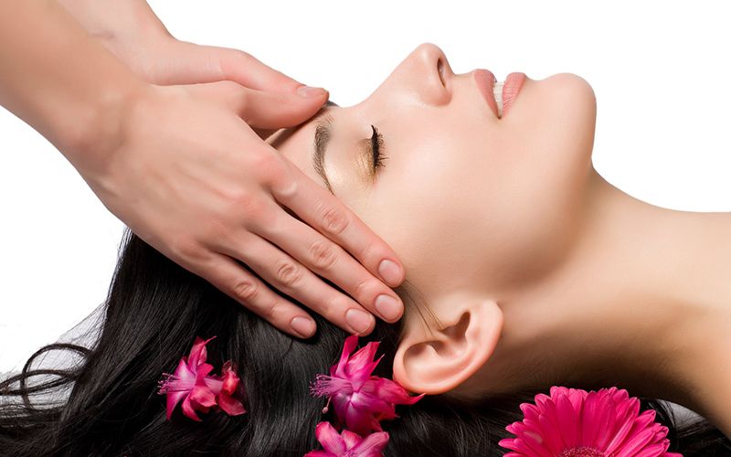 8 Cách massage giảm đau đầu nhanh hiệu quả tức thì