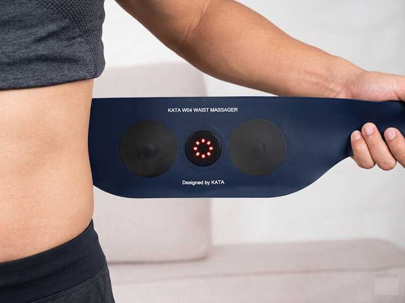 Sử dụng máy massage lưng KATA hỗ trợ thư giãn cơ tại nhà