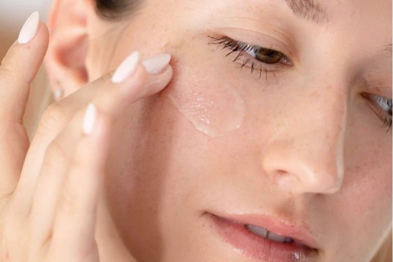 Sáp tẩy trang: Dịu nhẹ, tiện dùng và hỗ trợ massage da