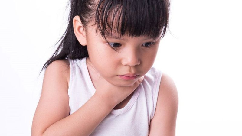 Trẻ em dưới 5 tuổi: Hệ tiêu hóa của trẻ còn yếu, cấu trúc nén cứng của lương khô có thể gây khó tiêu hoặc hóc