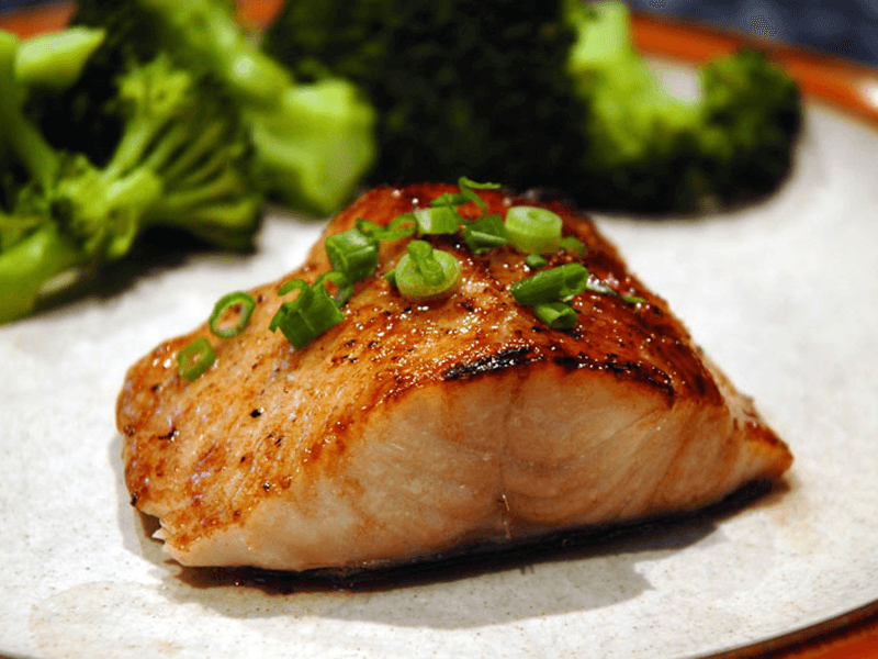 Tìm hiểu 100g cá ngừ chứa bao nhiêu protein