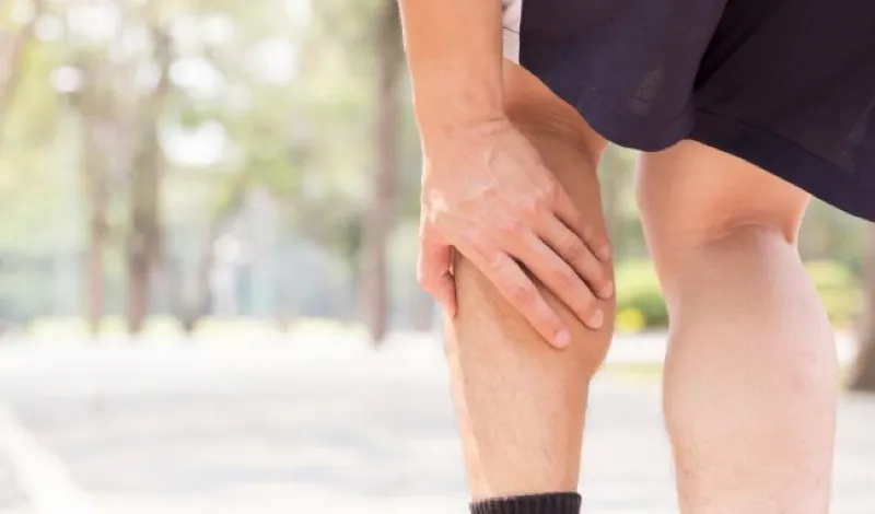 Đau nhức bắp chân là bệnh gì? 